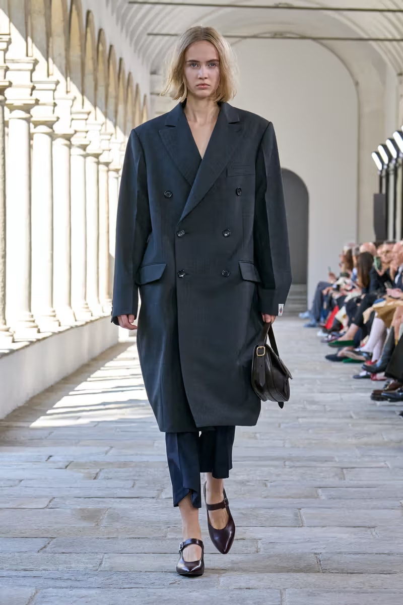 Simone Bellotti 執掌 Bally 2025 春夏系列大秀正式登場