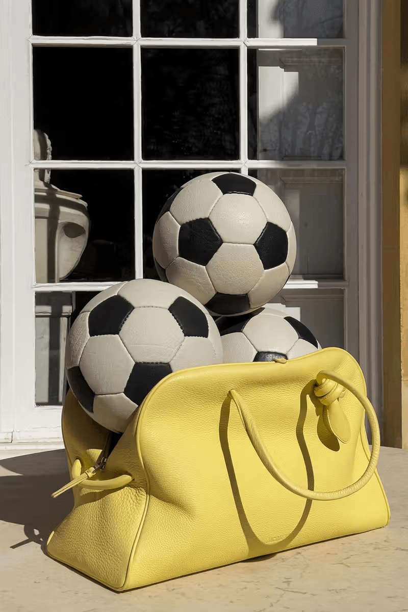 法國足球員 Jules Koundé 演繹 Jacquemus 最新形象大片