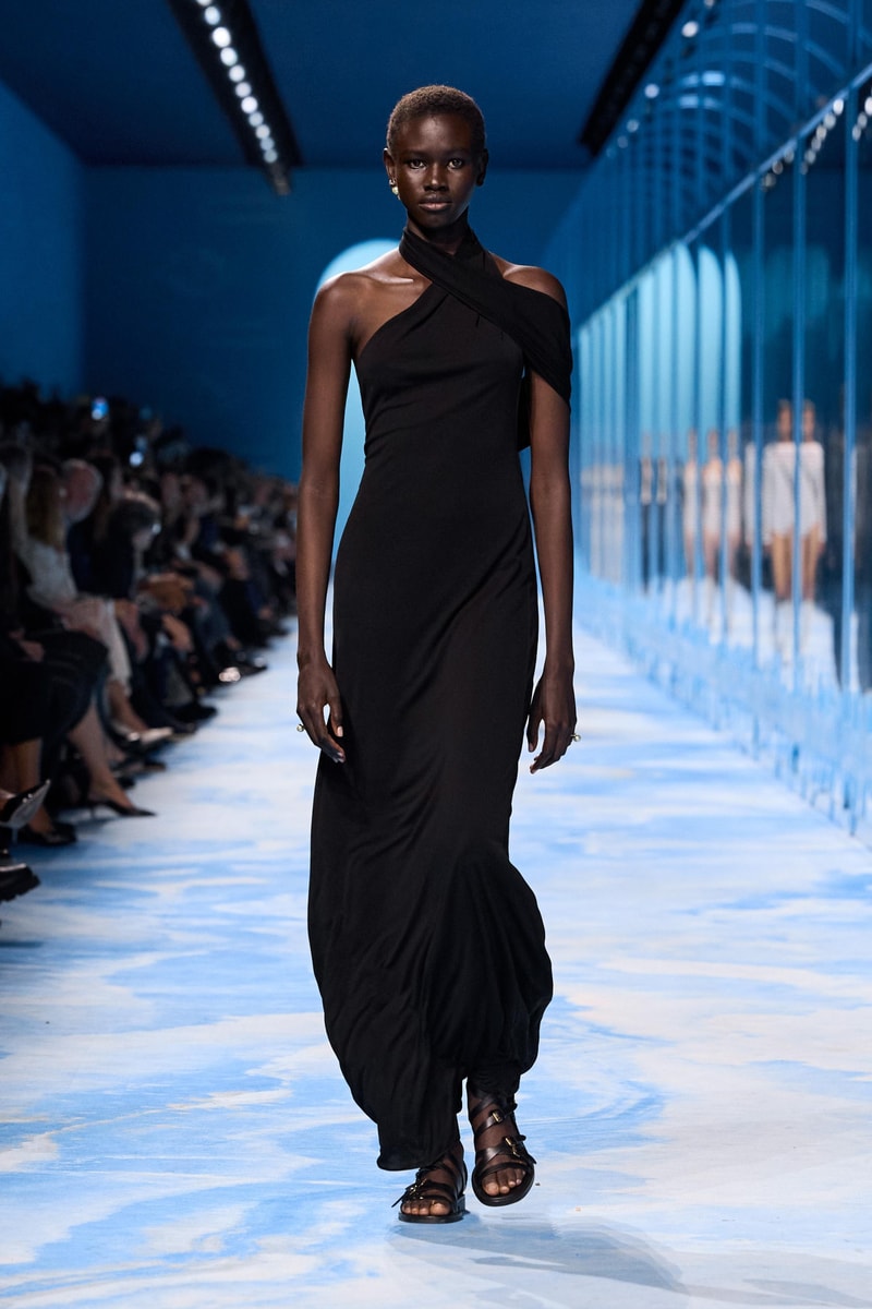 Dior 正式發佈 2025 春夏女裝系列大秀