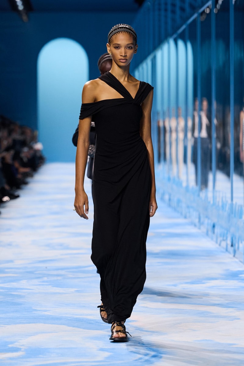 Dior 正式發佈 2025 春夏女裝系列大秀