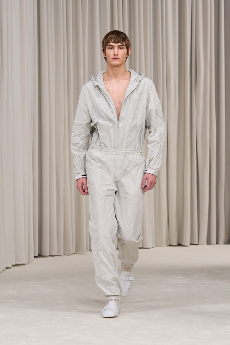Ferragamo 正式發佈 2025 全新春夏系列大秀
