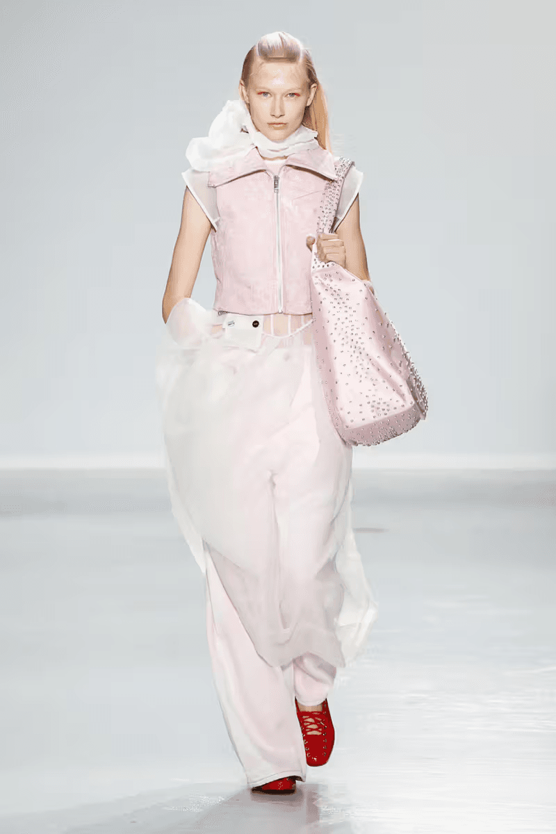 GANNI 正式發佈 2025 春夏女裝系列大秀