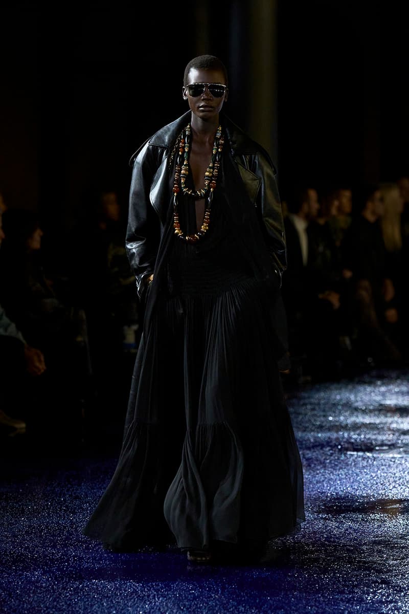 Saint Laurent 2025 夏季女裝系列大秀正式登場