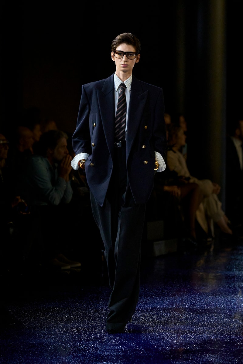 Saint Laurent 2025 夏季女裝系列大秀正式登場