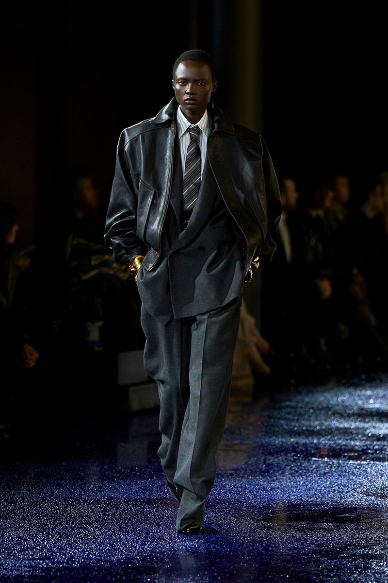 Saint Laurent 2025 夏季女裝系列大秀正式登場