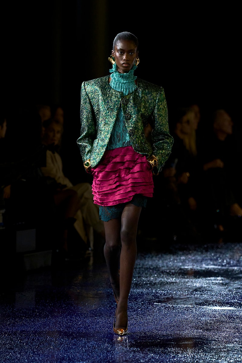 Saint Laurent 2025 夏季女裝系列大秀正式登場