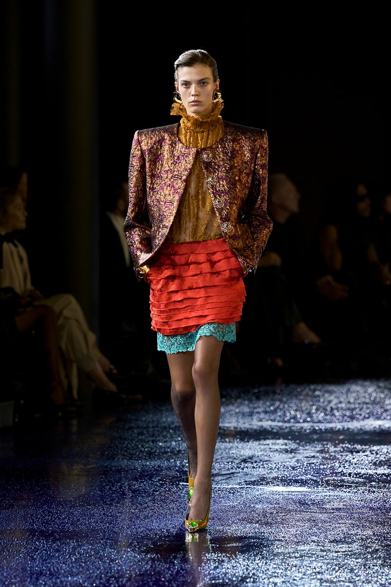 Saint Laurent 2025 夏季女裝系列大秀正式登場