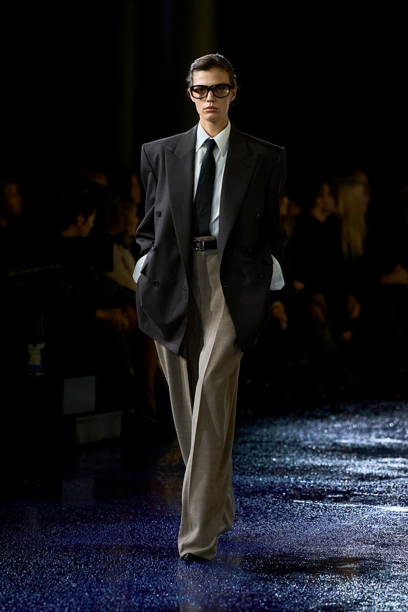 Saint Laurent 2025 夏季女裝系列大秀正式登場