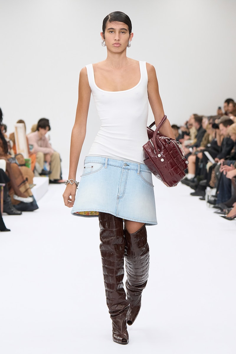 Acne Studios 2025 春夏女裝系列大秀正式登場