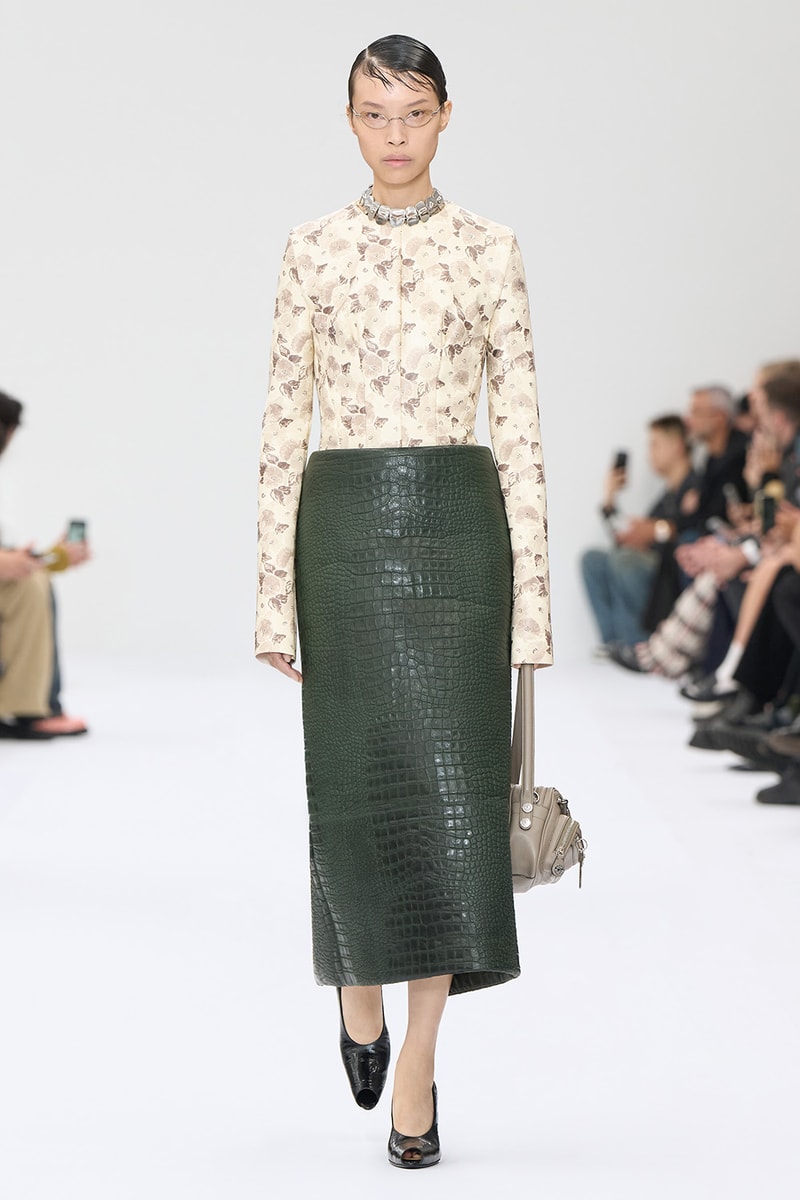 Acne Studios 2025 春夏女裝系列大秀正式登場