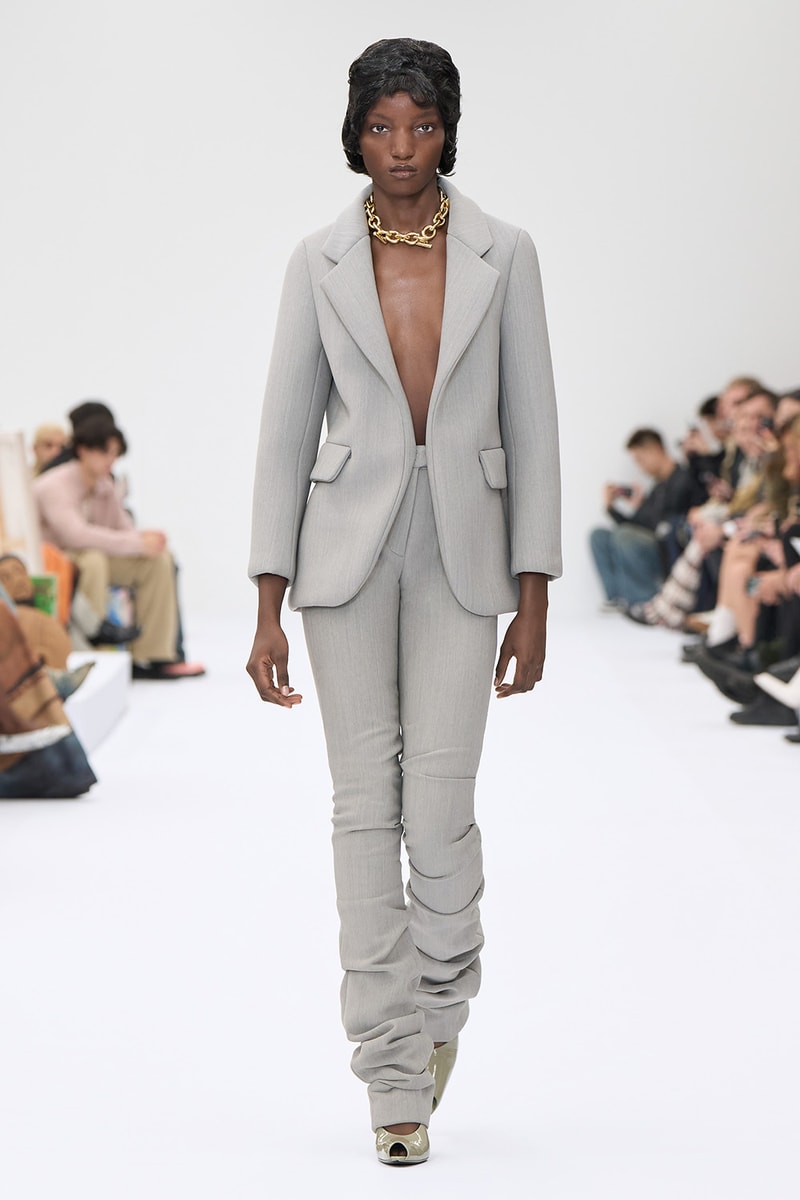 Acne Studios 2025 春夏女裝系列大秀正式登場