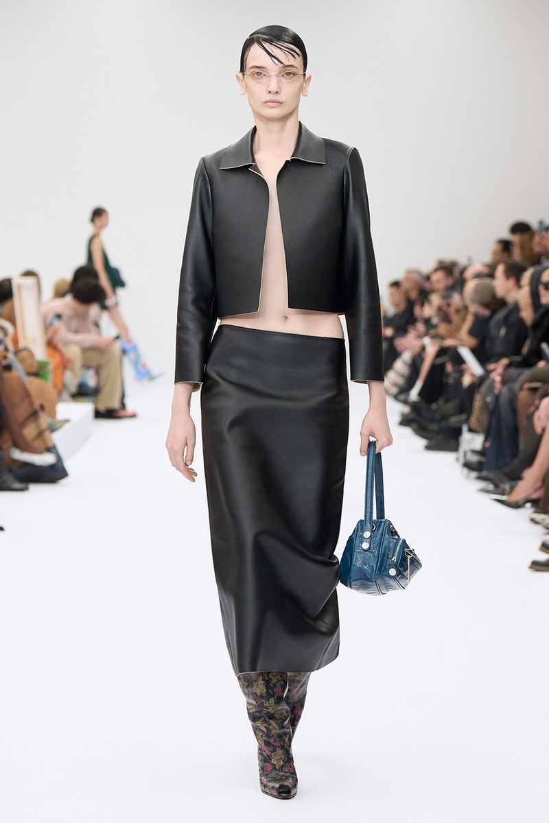 Acne Studios 2025 春夏女裝系列大秀正式登場