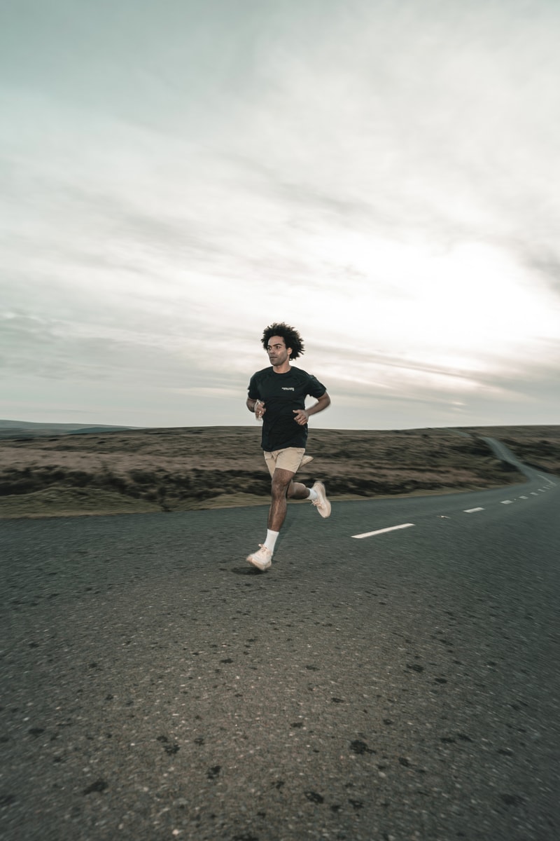 英國新銳品牌 HYLO ATHLETICS 高性能跑鞋 hyloIMPACT 正式登陸香港