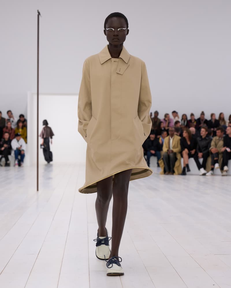 LOEWE 2025 春夏女裝系列大秀正式登場