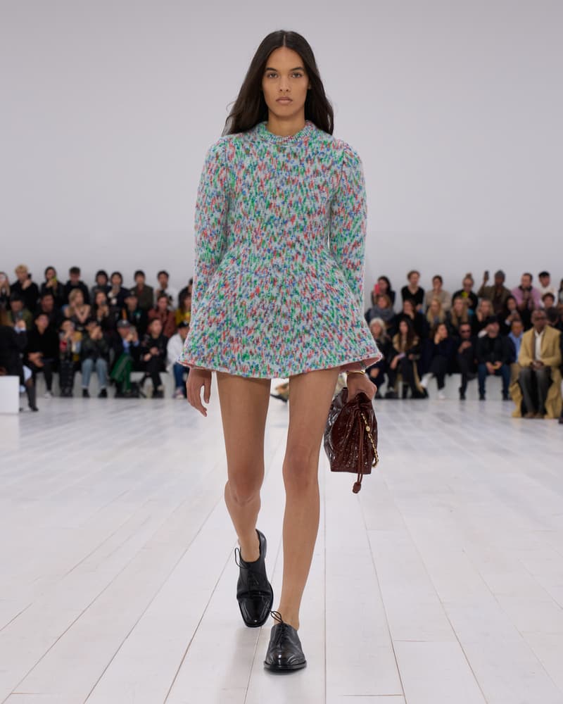 LOEWE 2025 春夏女裝系列大秀正式登場