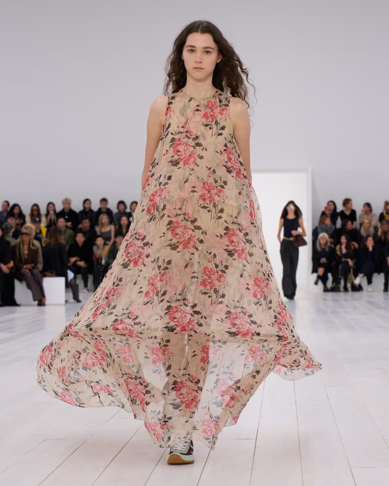 LOEWE 2025 春夏女裝系列大秀正式登場