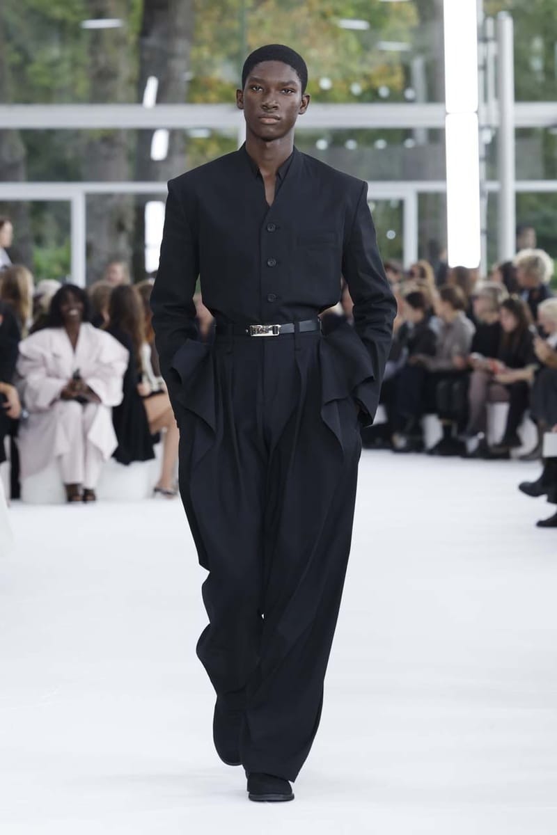 ISSEY MIYAKE 正式發佈 2025 全新春夏系列大秀