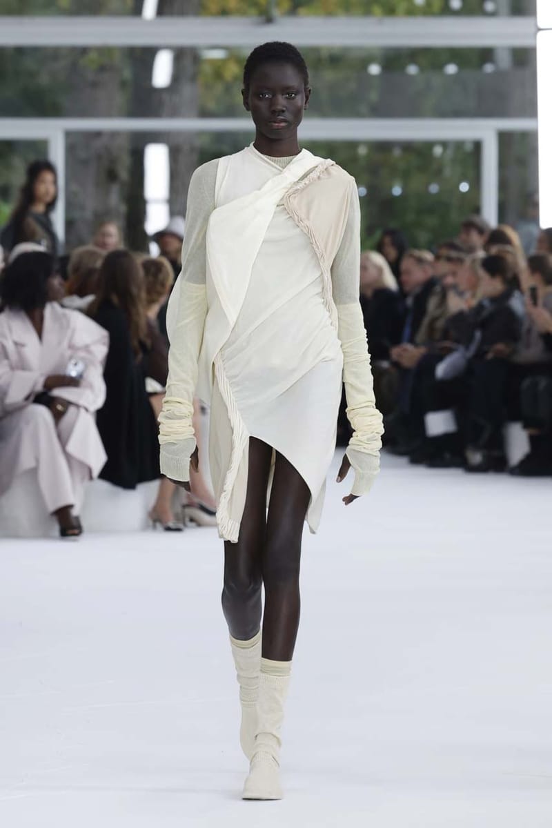 ISSEY MIYAKE 正式發佈 2025 全新春夏系列大秀