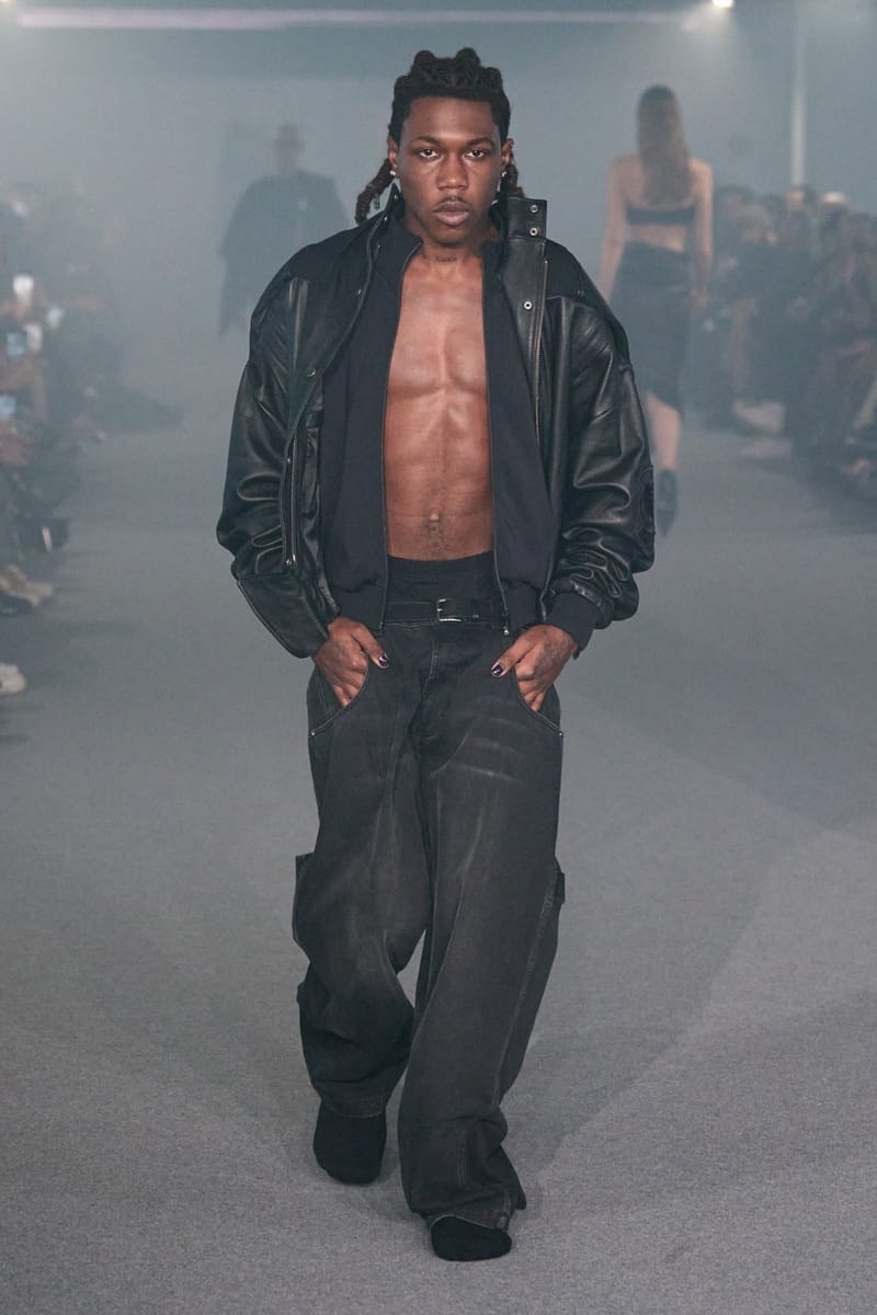 VETEMENTS 正式發佈 2025 全新春夏系列大秀