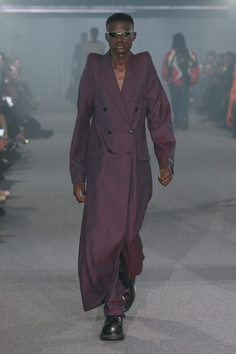 VETEMENTS 正式發佈 2025 全新春夏系列大秀