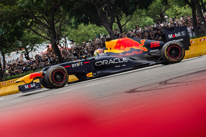角田裕毅急速操駕，走進台灣首屆 Red Bull Showrun Formula 1 展演活動
