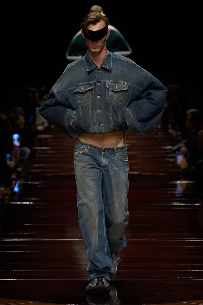 Balenciaga 2025 夏季系列大秀登場