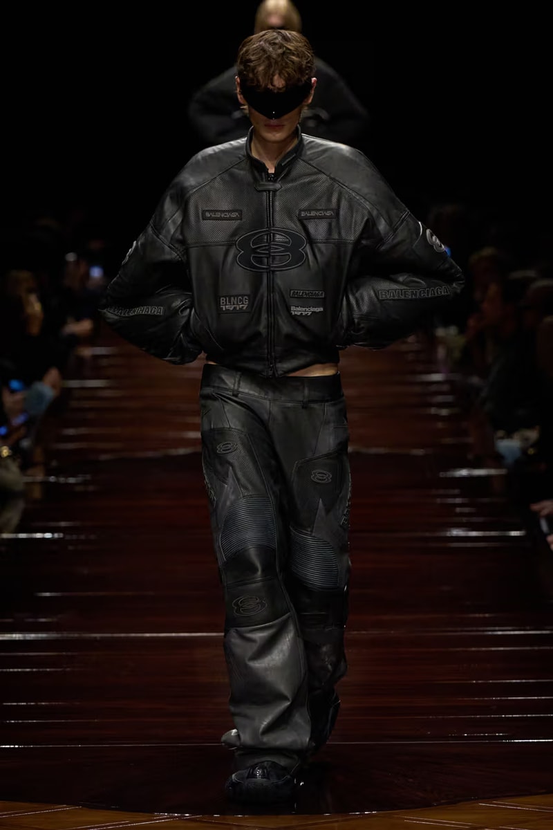 Balenciaga 2025 夏季系列大秀登場
