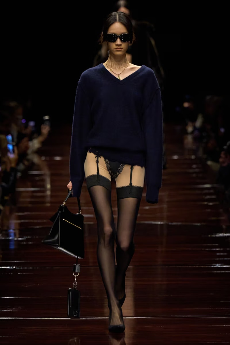 Balenciaga 2025 夏季系列大秀登場