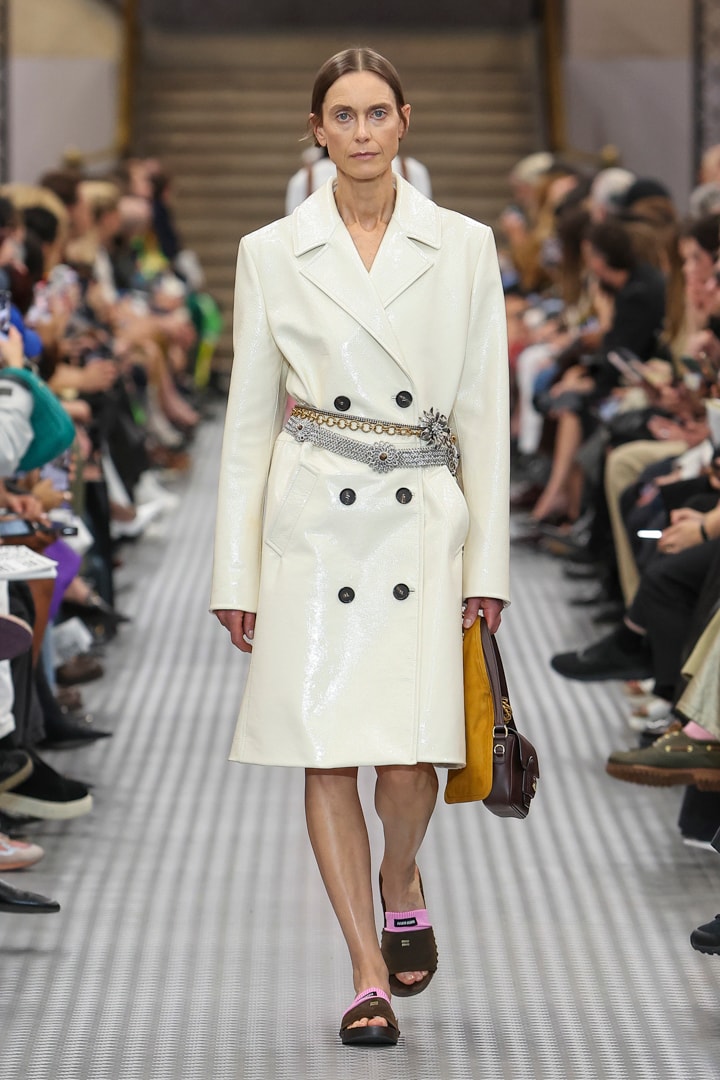 Miu Miu 2025 春夏系列大秀正式登場