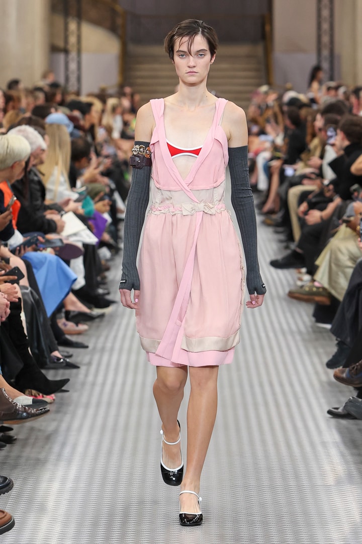 Miu Miu 2025 春夏系列大秀正式登場