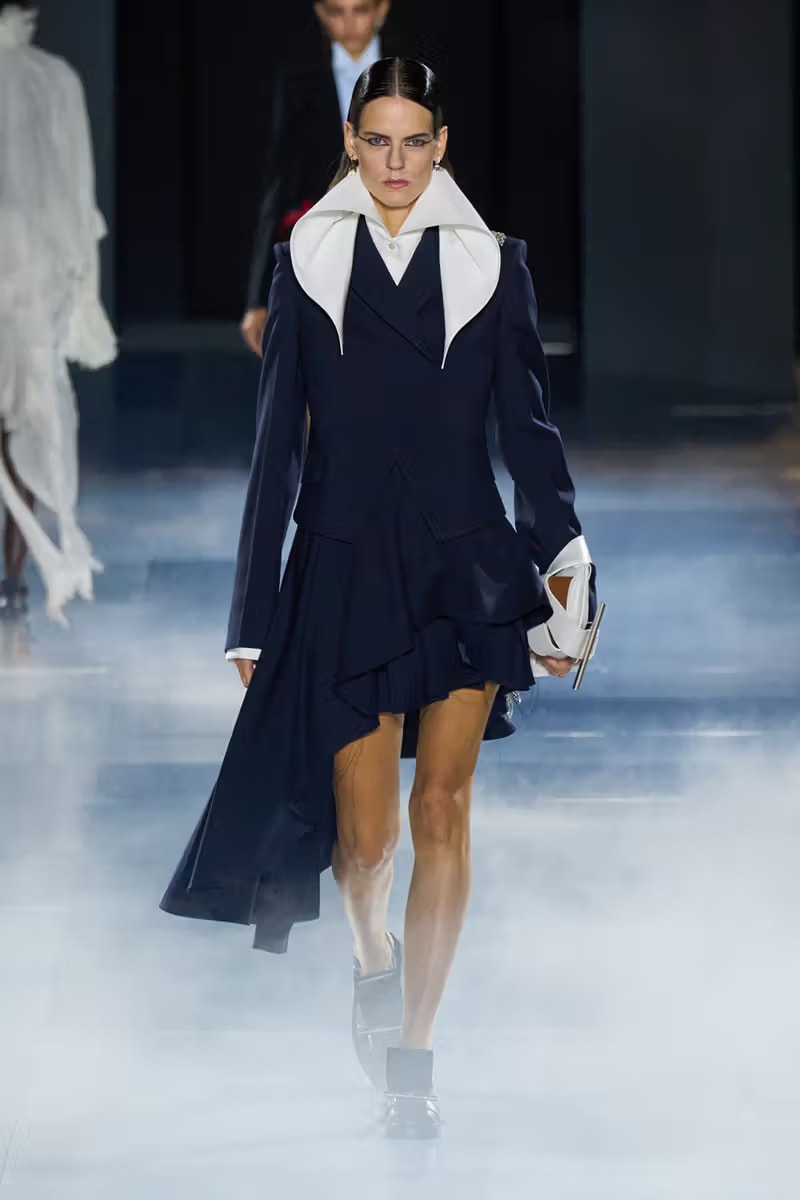 對於「班西女妖」的真身幻想！McQueen 2025 春夏系列大秀正式登場