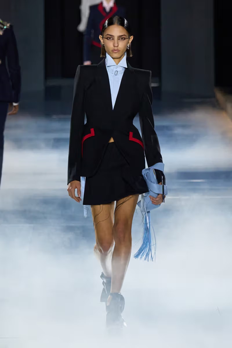 對於「班西女妖」的真身幻想！McQueen 2025 春夏系列大秀正式登場