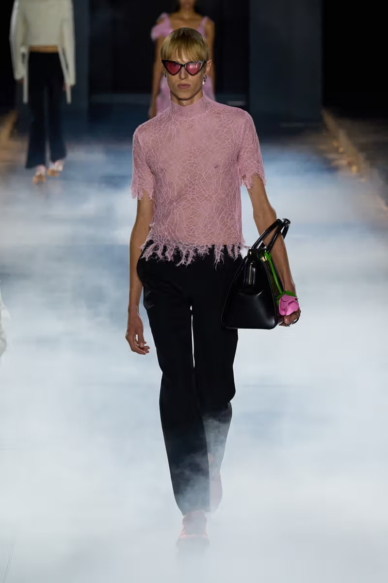 對於「班西女妖」的真身幻想！McQueen 2025 春夏系列大秀正式登場