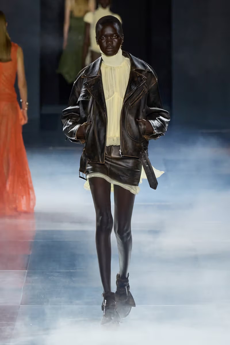 對於「班西女妖」的真身幻想！McQueen 2025 春夏系列大秀正式登場