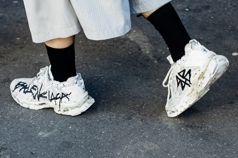 Street Style: 2025 春夏巴黎時裝週街頭鞋款趨勢