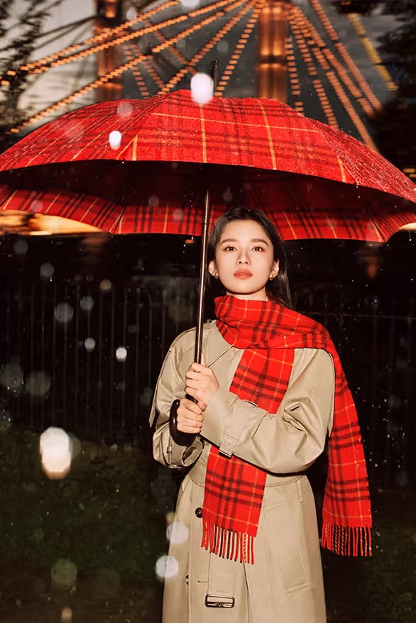 致敬品牌外衣的悠久傳統,Burberry 攜手多名巨星演繹全新形象大片