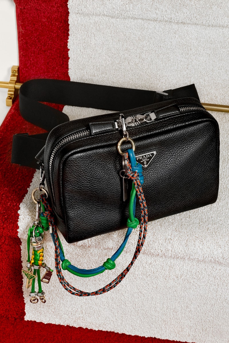 Prada 最新冬日節慶系列正式登場