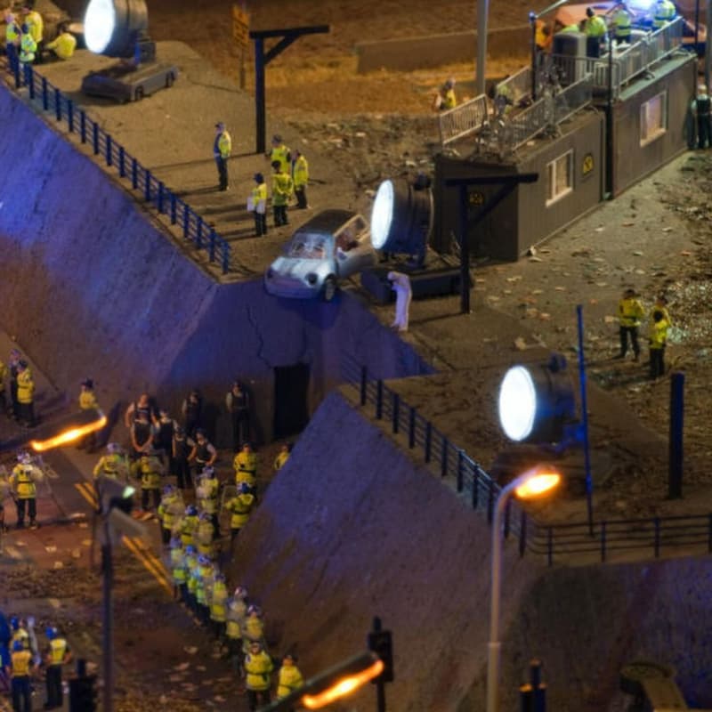 傳奇藝術家 Jimmy Cauty 最新個展《THE RISE AND FALL OF TOWERBLOCK1》正式開催