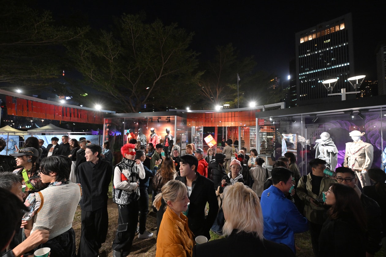 아시아 디자이너, 10인, 전시를, 패션 산업, 미래