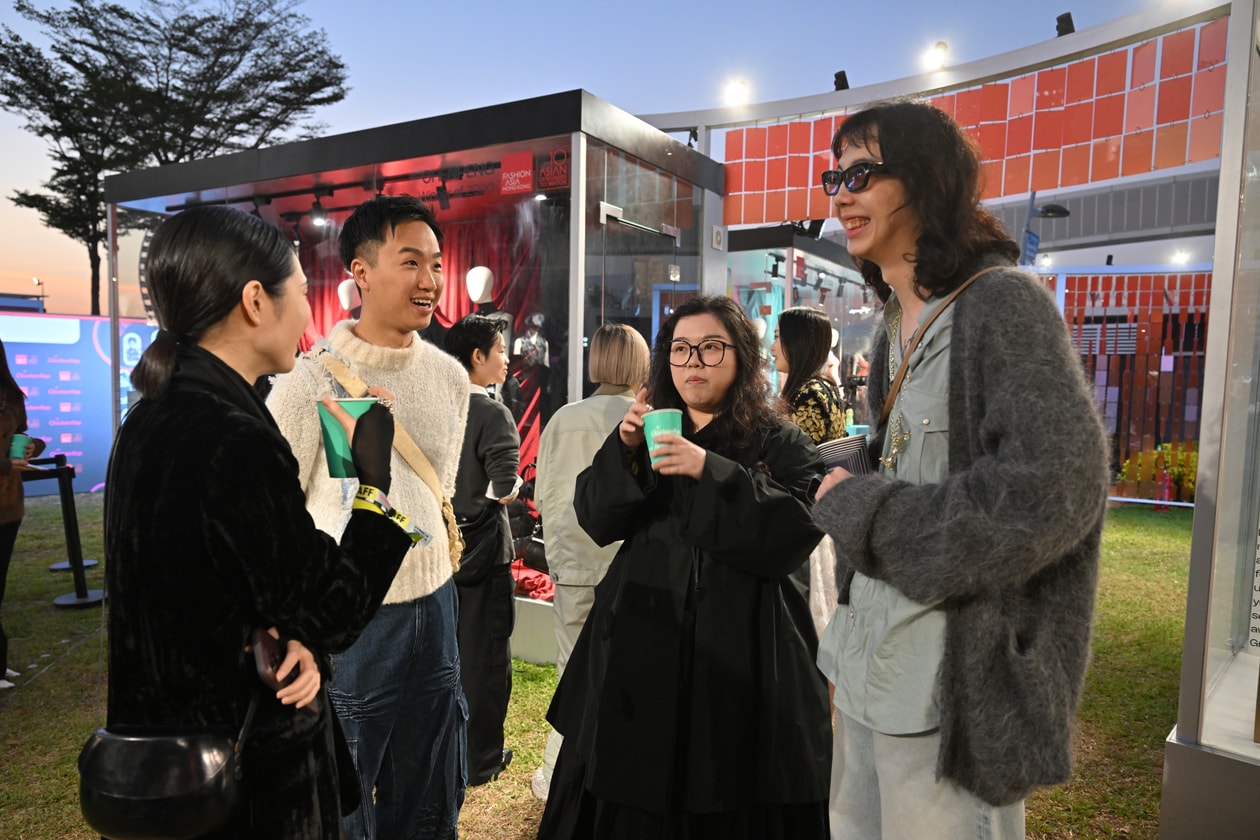 아시아 디자이너, 10인, 전시를, 패션 산업, 미래