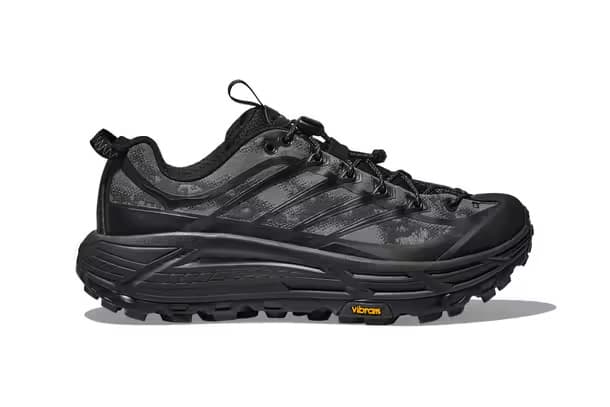 HOKA 人氣系列「Tech Stealth」推出全新農曆新年主題鞋款