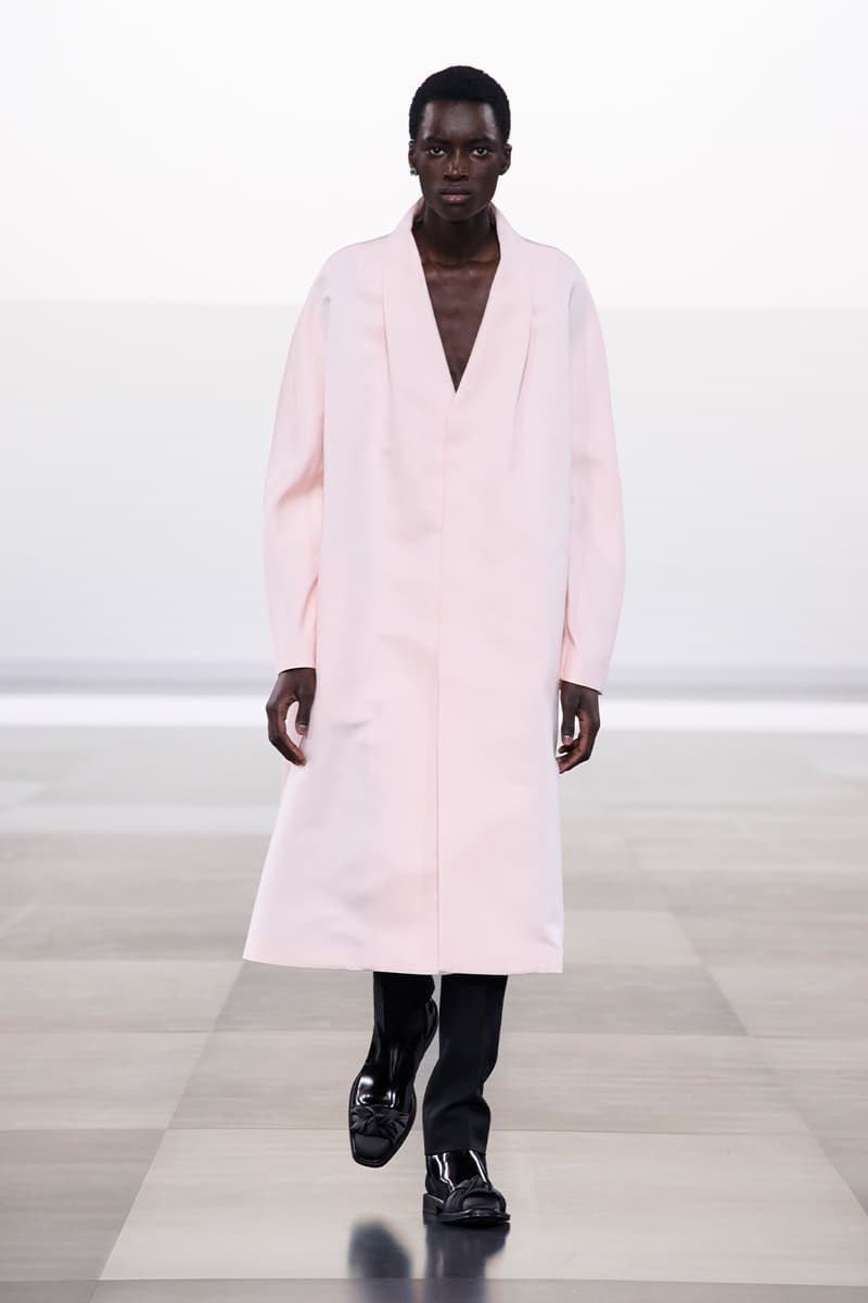 探索男裝的「蛻變」，Dior 2025 冬季男裝系列大秀