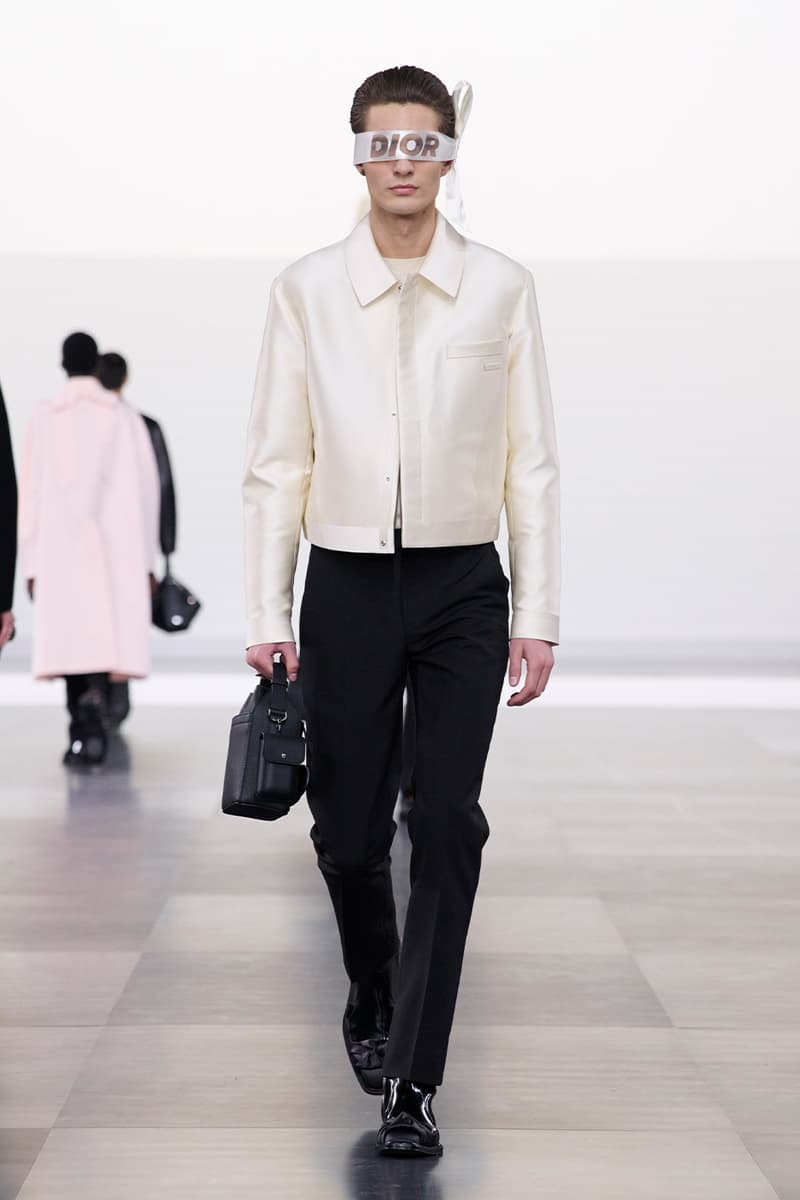 探索男裝的「蛻變」，Dior 2025 冬季男裝系列大秀