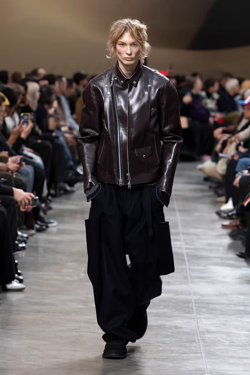 sacai 2025 秋冬系列大秀登場