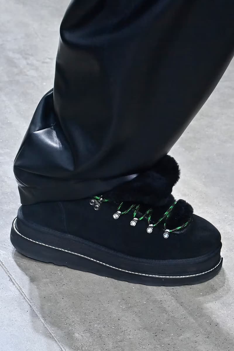 近賞 sacai x UGG 全新 2025 秋冬系列聯名鞋款