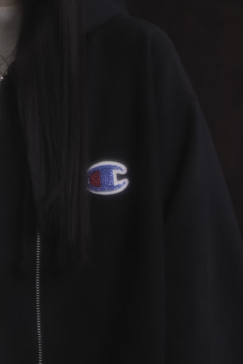 UNDERCOVER x Champion 首次合作，打造多款 REVERSE WEAVE® 聯名單品