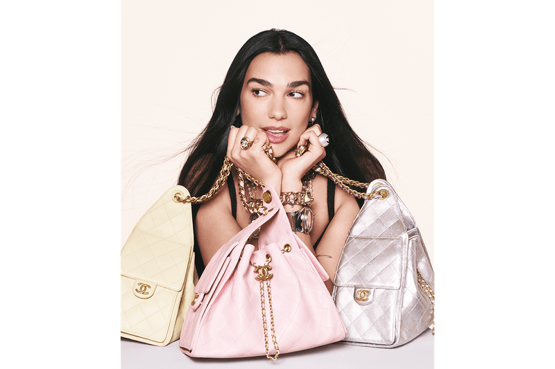 JENNIE、Dua Lipa 攜手出任 CHANEL 25 包款形象代言人