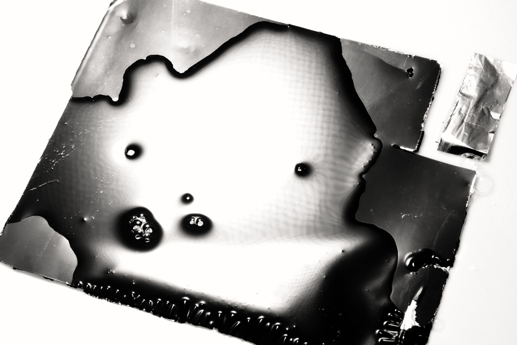 Mastery Collides: Wing Shya Showcases Hong Kong's Innovation and Technology Masterpiece Through an Artistic Lens