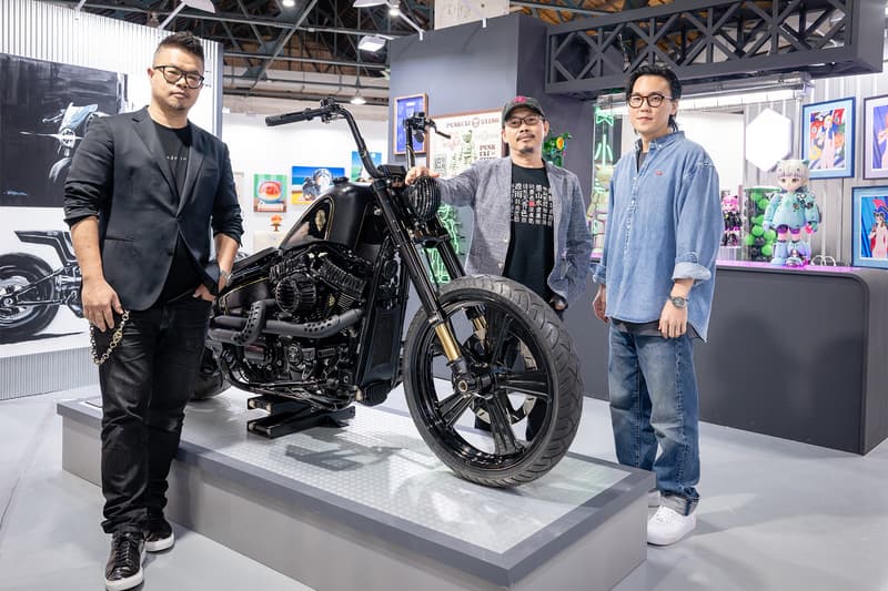 方文山、李承道、Winston Yeh 攜手為 Art Monster 2025 國際藝術展打造限量潮流公仔「小青」