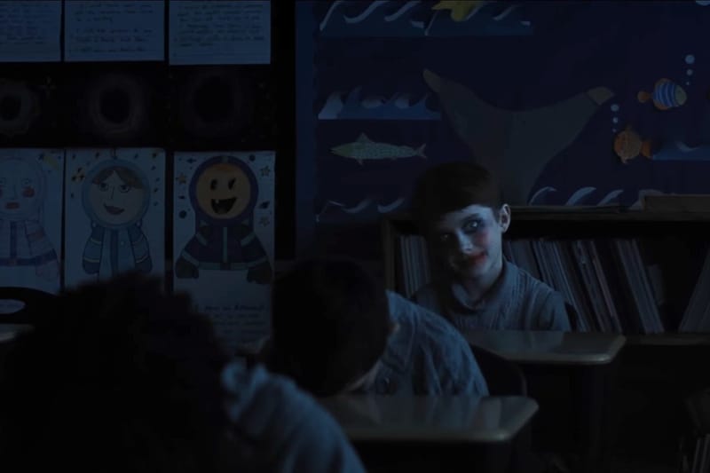 全班小孩神秘失蹤？《宿劫》導演執導恐怖新作《凶器 Weapons》首波預告正式來襲